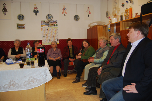 Dr. Szűcs Lajos is rész vett a Kakucsi Nyugdíjas Klub találkozóján