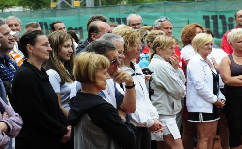 A zuglói jótékonysági tenisztorna résztvevői
