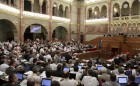  Matolcsy György közművezeték-adóról szóló előterjesztését fogadhatja el a Ház